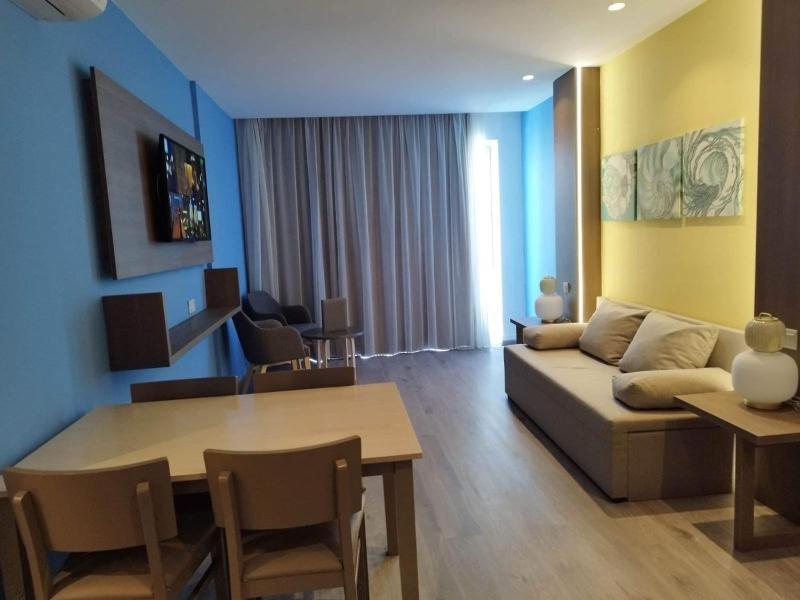 Junior Suite image 2