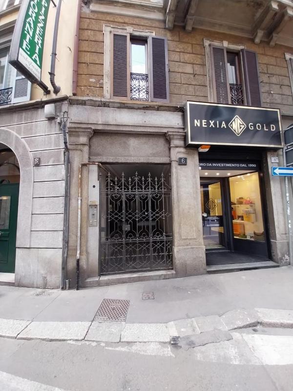 One-Bedroom Apartment image 2