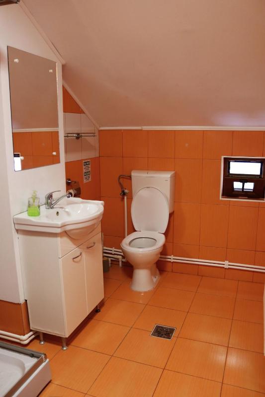 Budget Double Room image 3