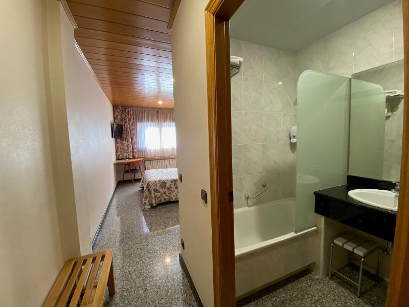 Family Superior Room image 2
