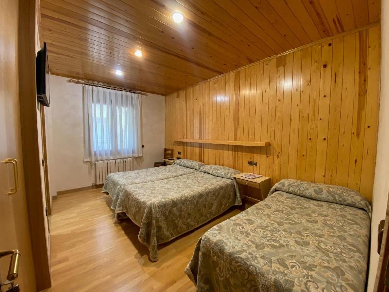Triple Room image 2