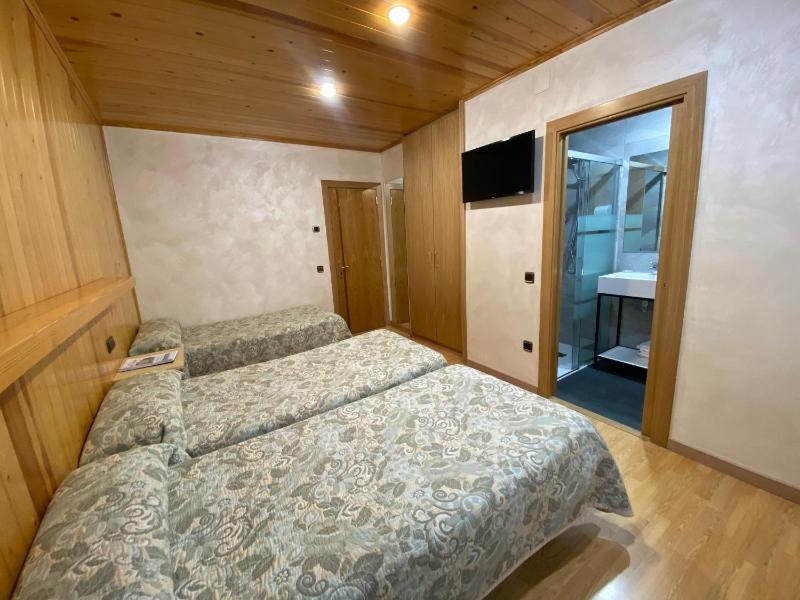 Triple Room image 3