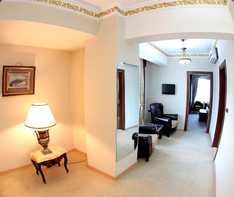 Suite image 2