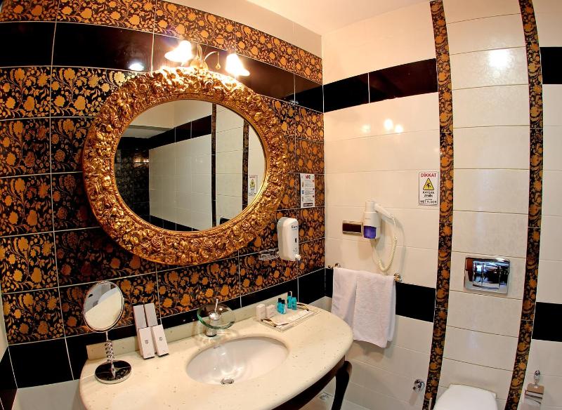 Suite image 3