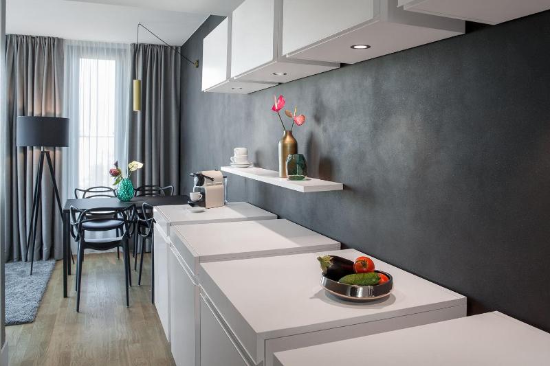 Two-Bedroom Apartment XL image 2