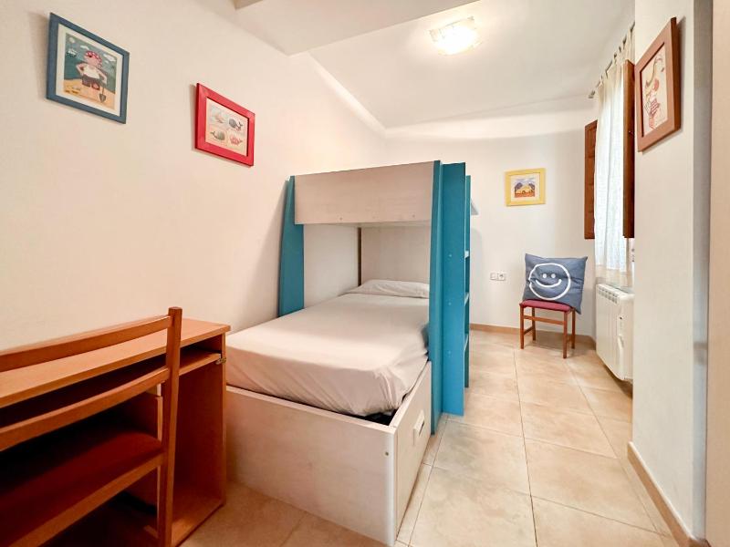 LETS HOLIDAYS CENTRIC APARTMENT with POOL in TOSSA 2 - image 15