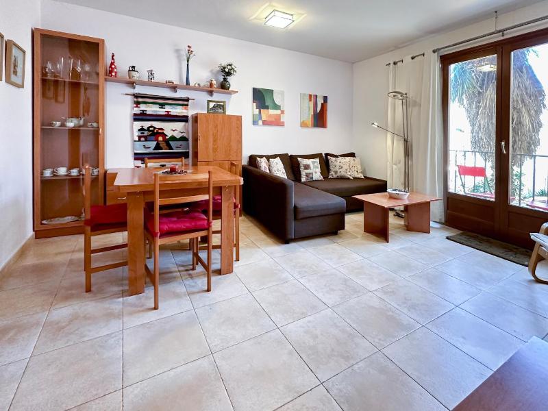 LETS HOLIDAYS CENTRIC APARTMENT with POOL in TOSSA 2 - image 7