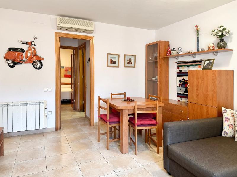 LETS HOLIDAYS CENTRIC APARTMENT with POOL in TOSSA 2 - image 6