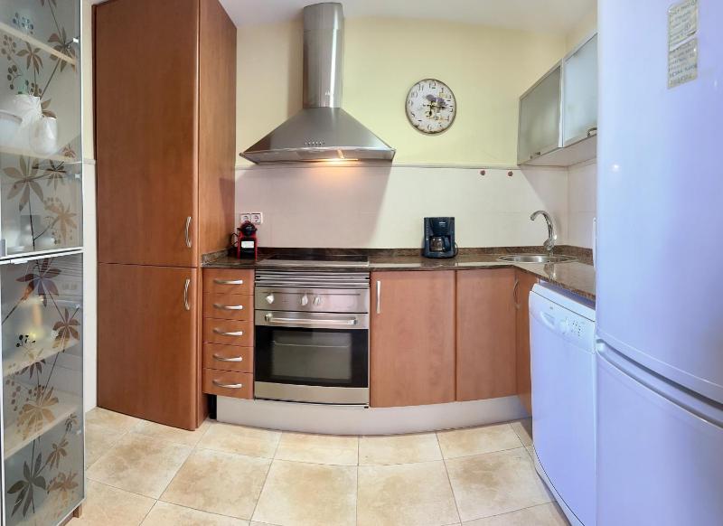 LETS HOLIDAYS CENTRIC APARTMENT with POOL in TOSSA 2 - image 4