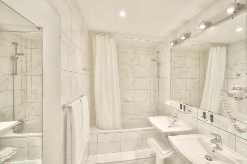 Superior Room image 2