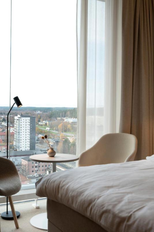 Standard Twin Room image 4