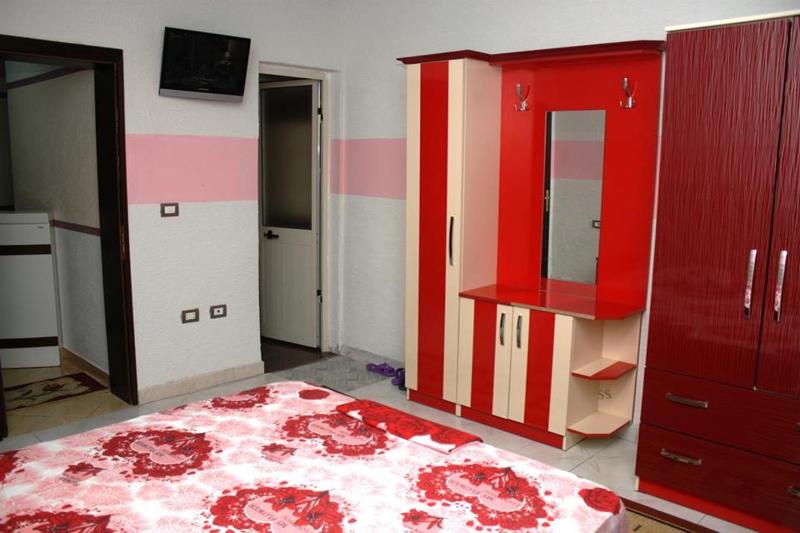 Deluxe Twin Room image 4