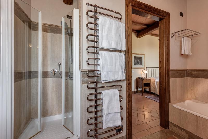 Suite image 4