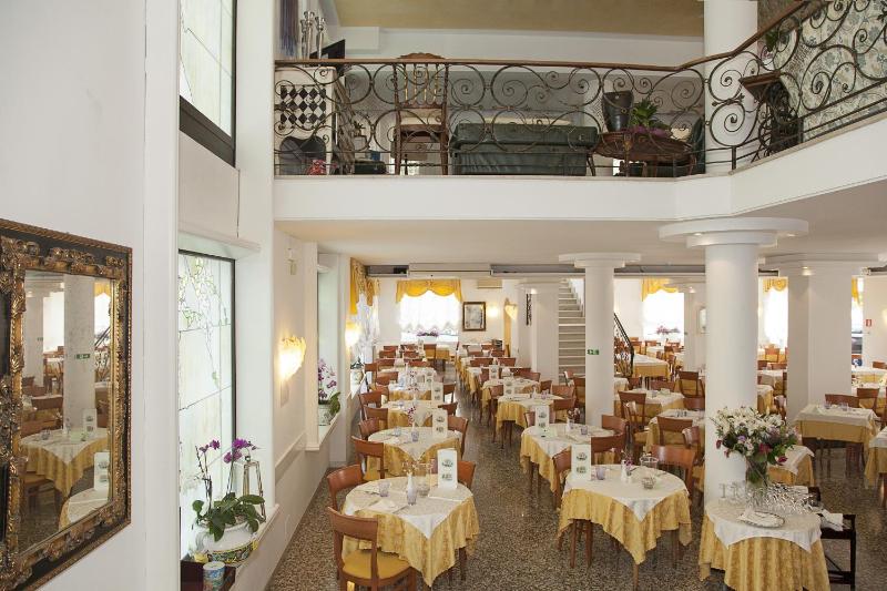 Hotel Elpiro - image 4