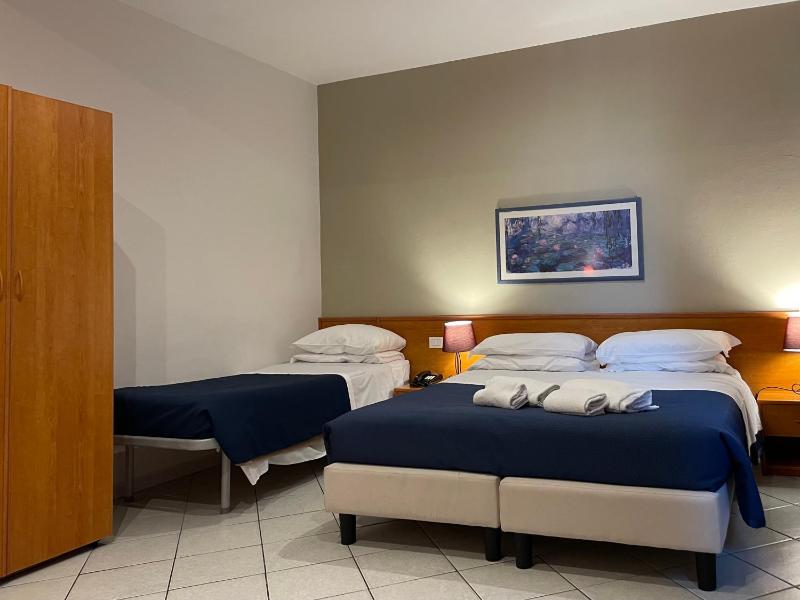 Triple Room image 1