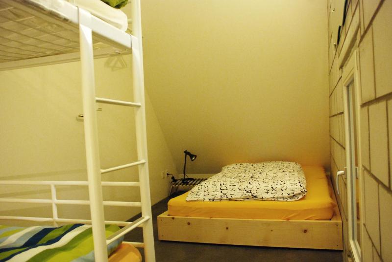 Bed in 3-Bed Dormitory Room (Bunk Bed) image 4