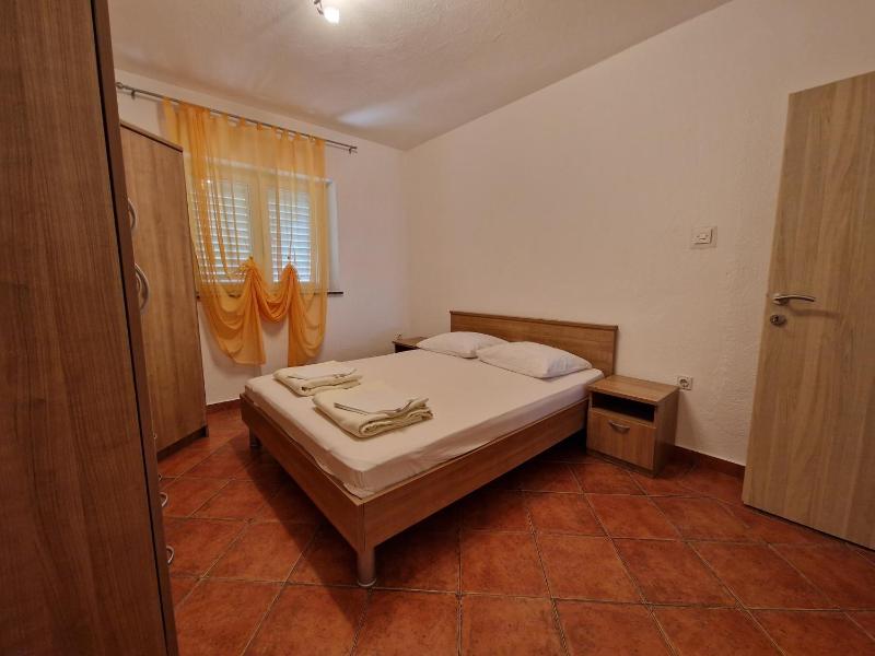 Two-Bedroom Apartment with Terrace and Sea View image 3