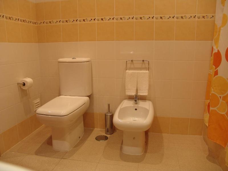 Budget Double or Twin Room image 3
