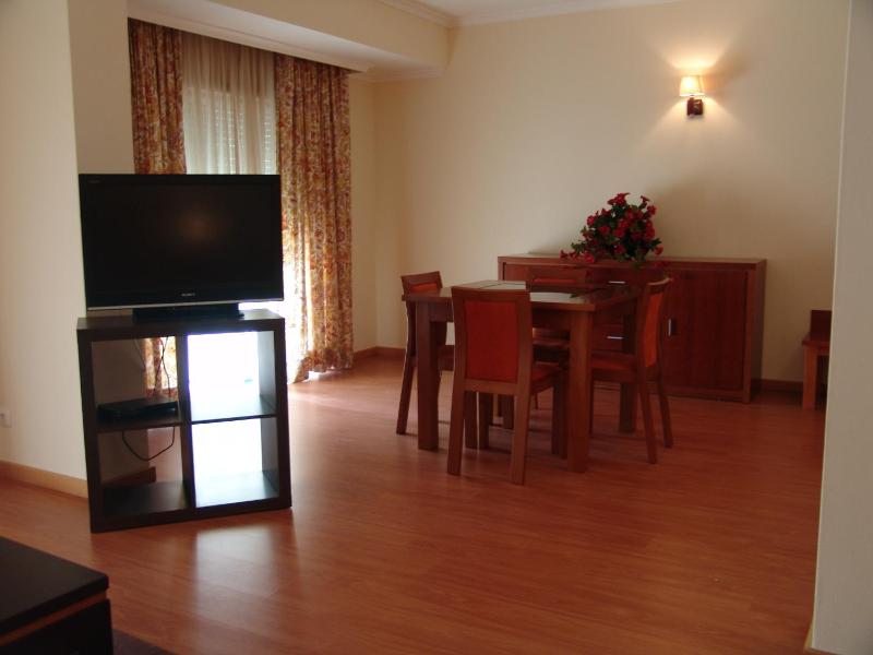 Suite with Garden View image 3