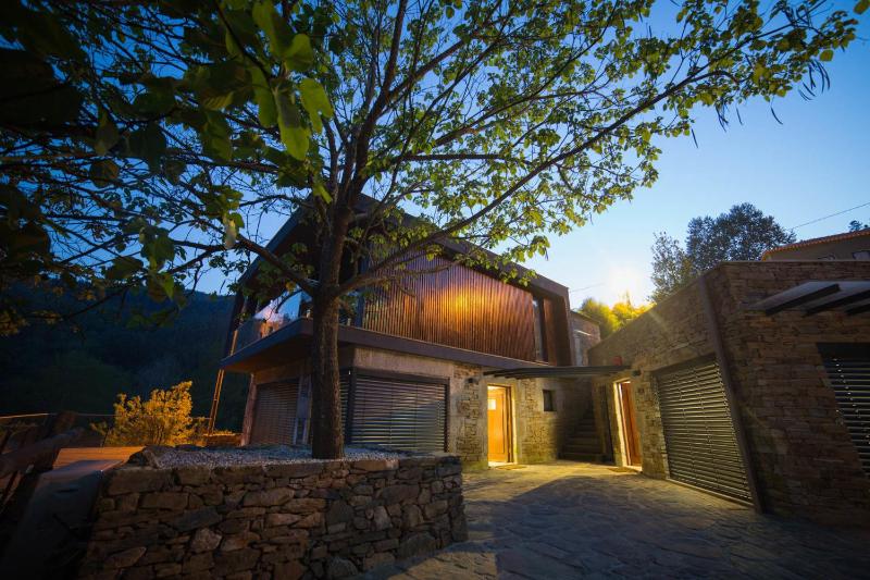 Three-Bedroom House image 1