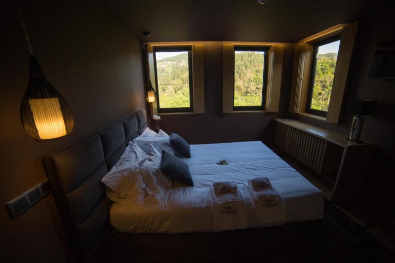 Deluxe Double Room image 3