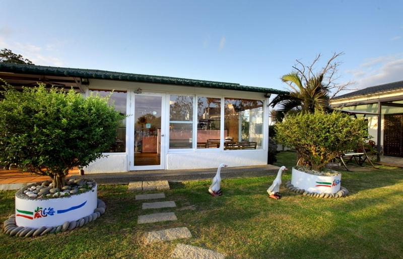 LanHai Inn - image 10