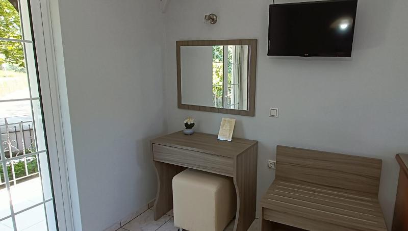 Petros Studios Valtos - image 43