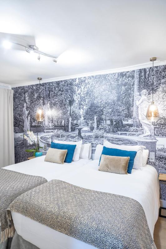 Double or Twin Room image 2