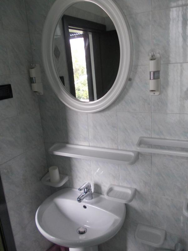 Double Room with Private Bathroom image 2