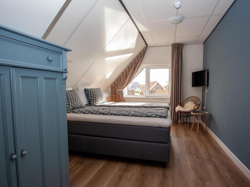 Single Room image 2