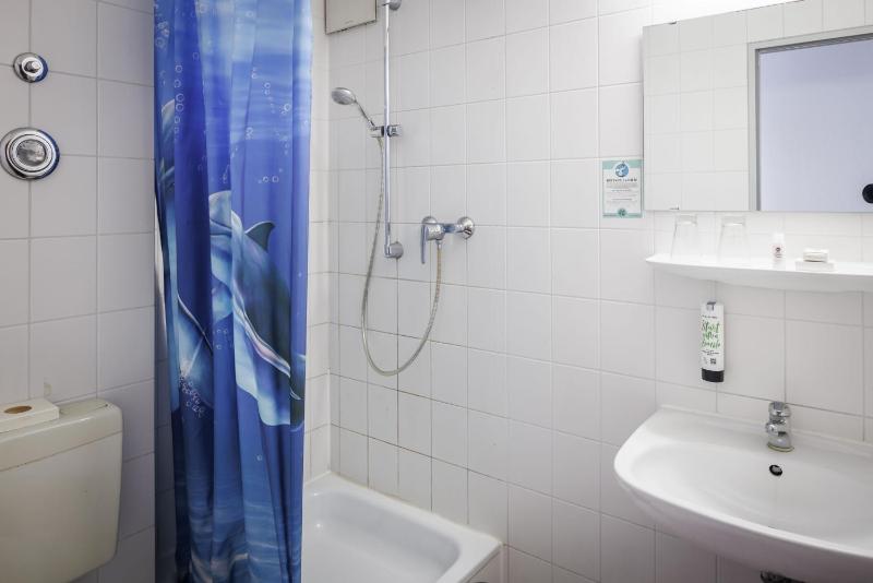Comfort Apartment Twin image 2