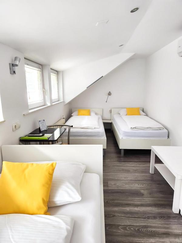 Triple Room image 4