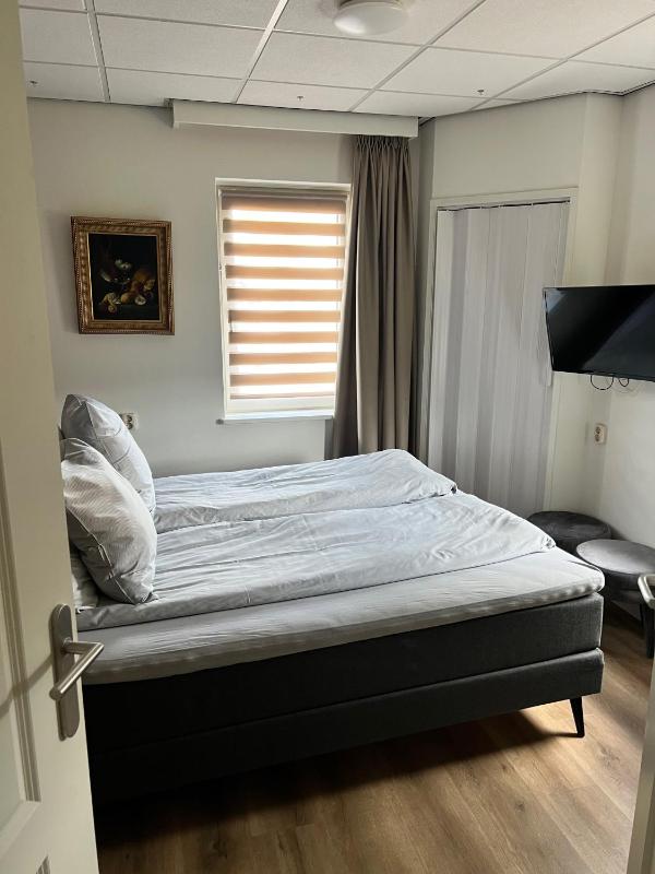 Single Room image 1
