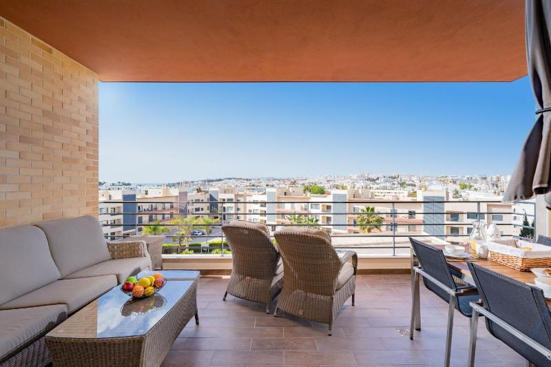 Cozy modern apartment 111 by Destination Algarve - image 11