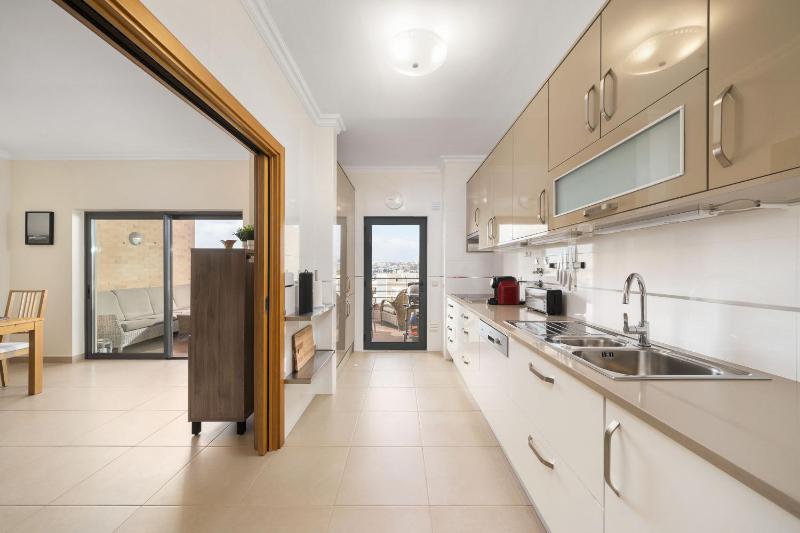Cozy modern apartment 111 by Destination Algarve - image 29