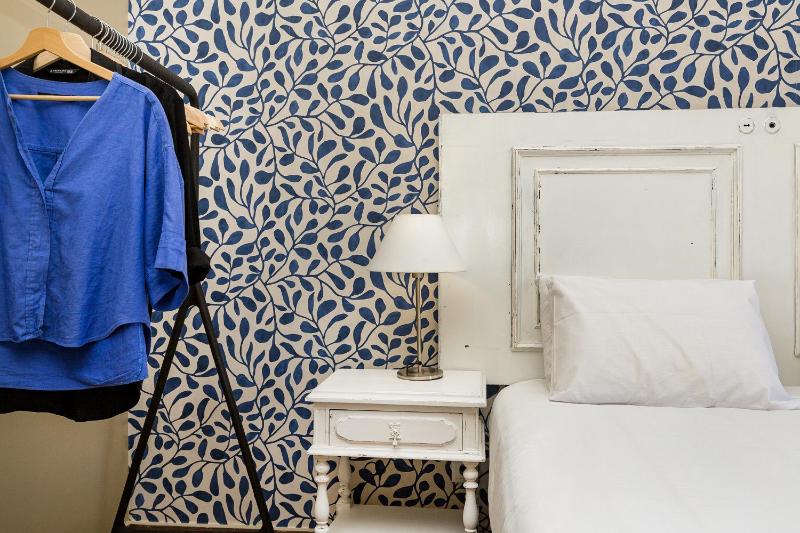 Deluxe Family Suite image 3