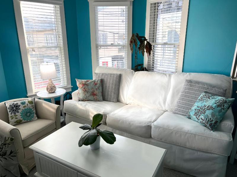 Suite with City View image 3
