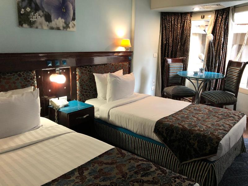 Standard Double Room image 1