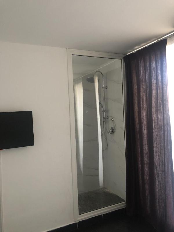 Superior Apartment image 3