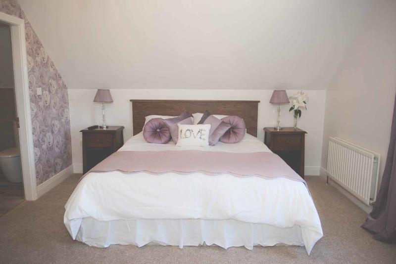Superior Queen Room image 4