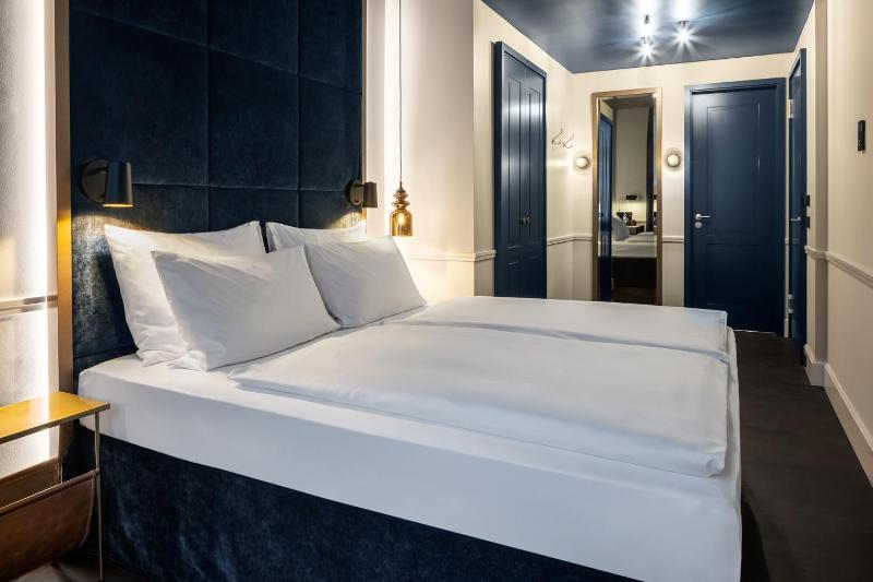 King Room image 1