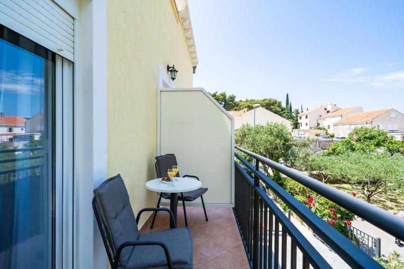 One-Bedroom Apartment with Balcony image 2