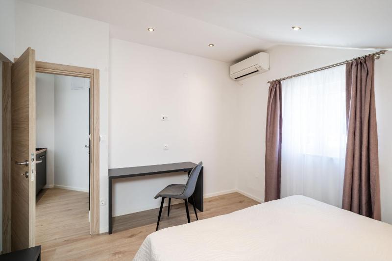 One-Bedroom Apartment with Balcony image 1