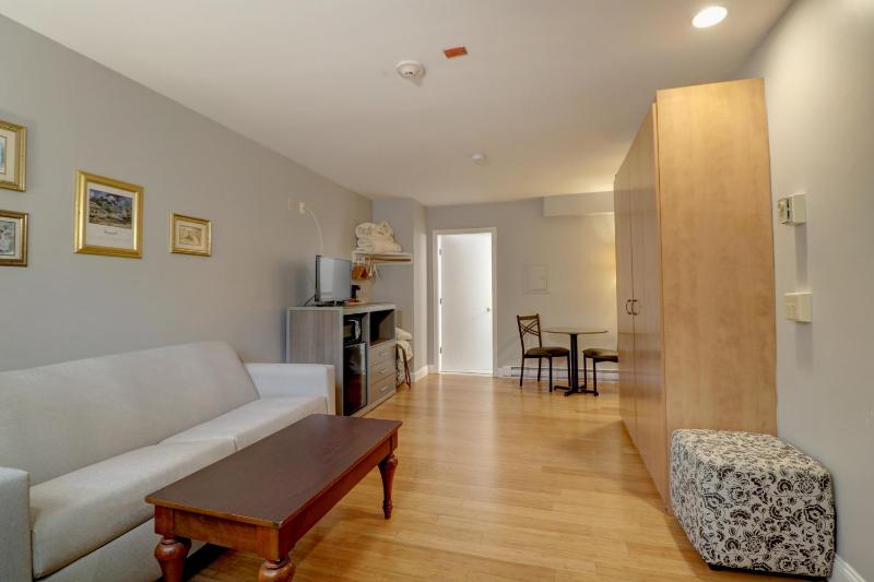 Suite image 2