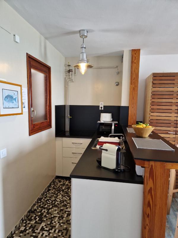 Studio with Sea View image 4