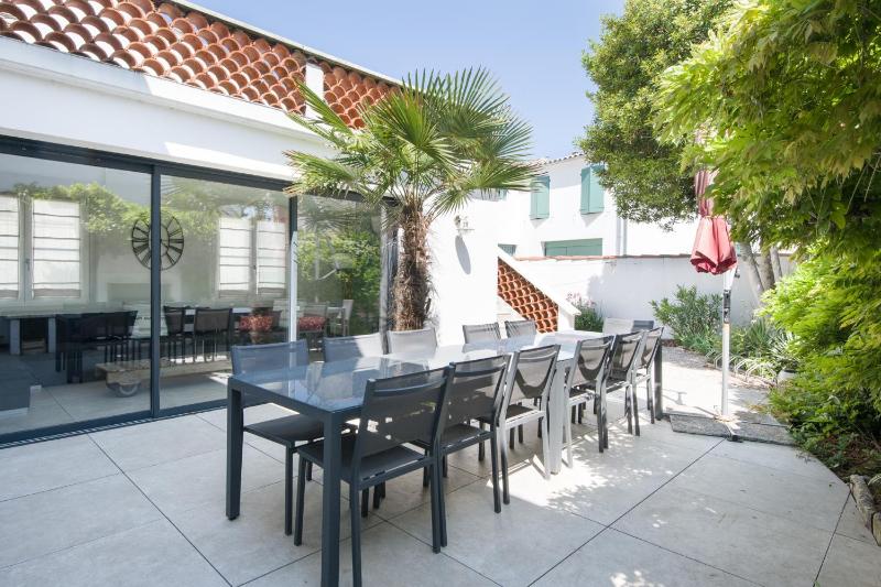 Five-Bedroom House image 4