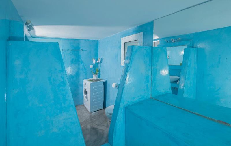 Maisonette with Hot Tub image 2