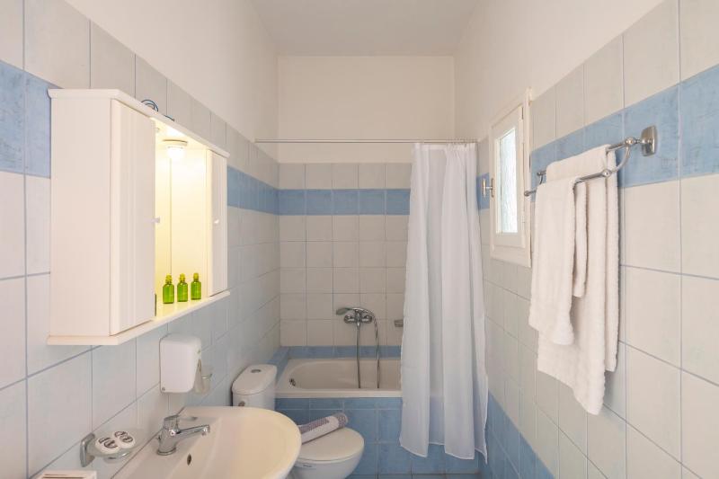 Two-Bedroom Apartment with Hot Tub image 3