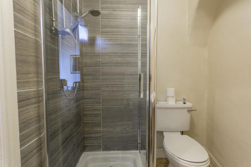 Small Double Room image 1