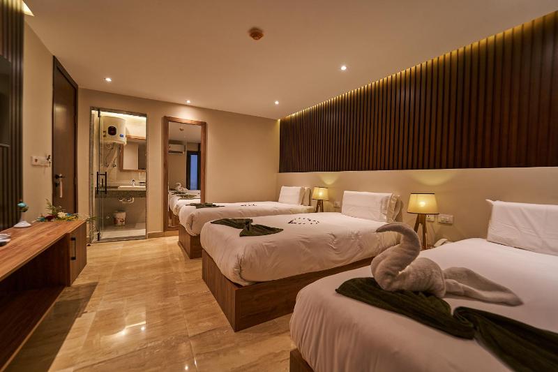 Standard Triple Room image 4